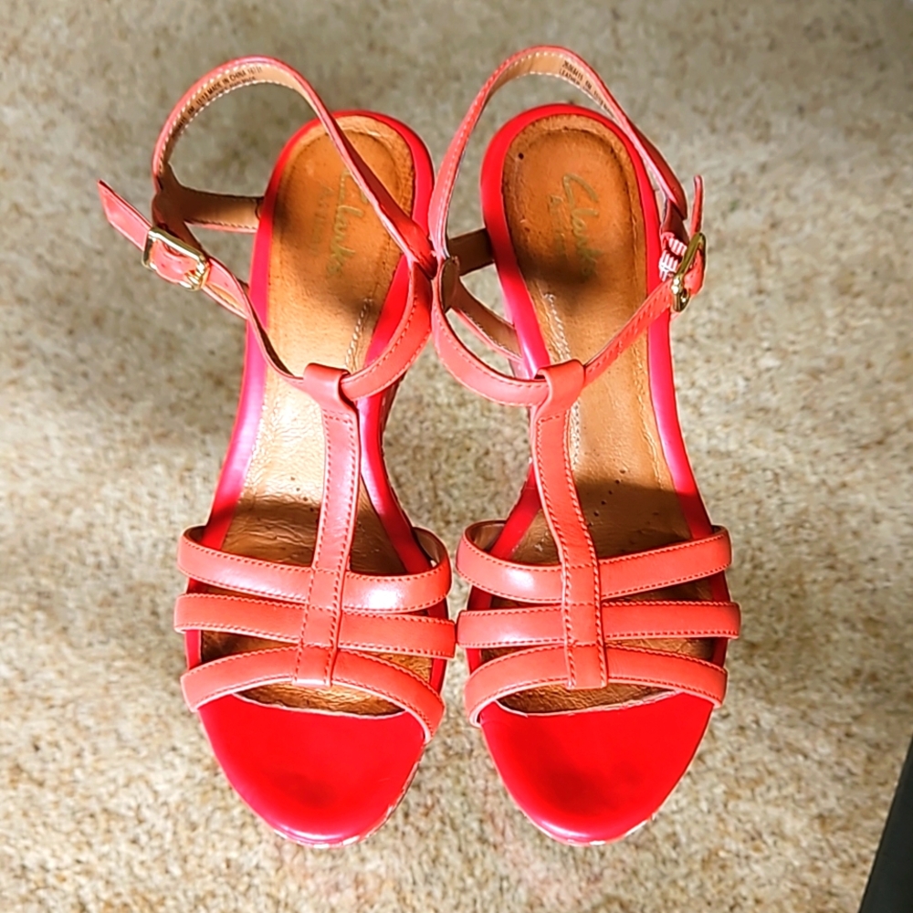 Clarks Artisan Wedge Sandals SZ 6